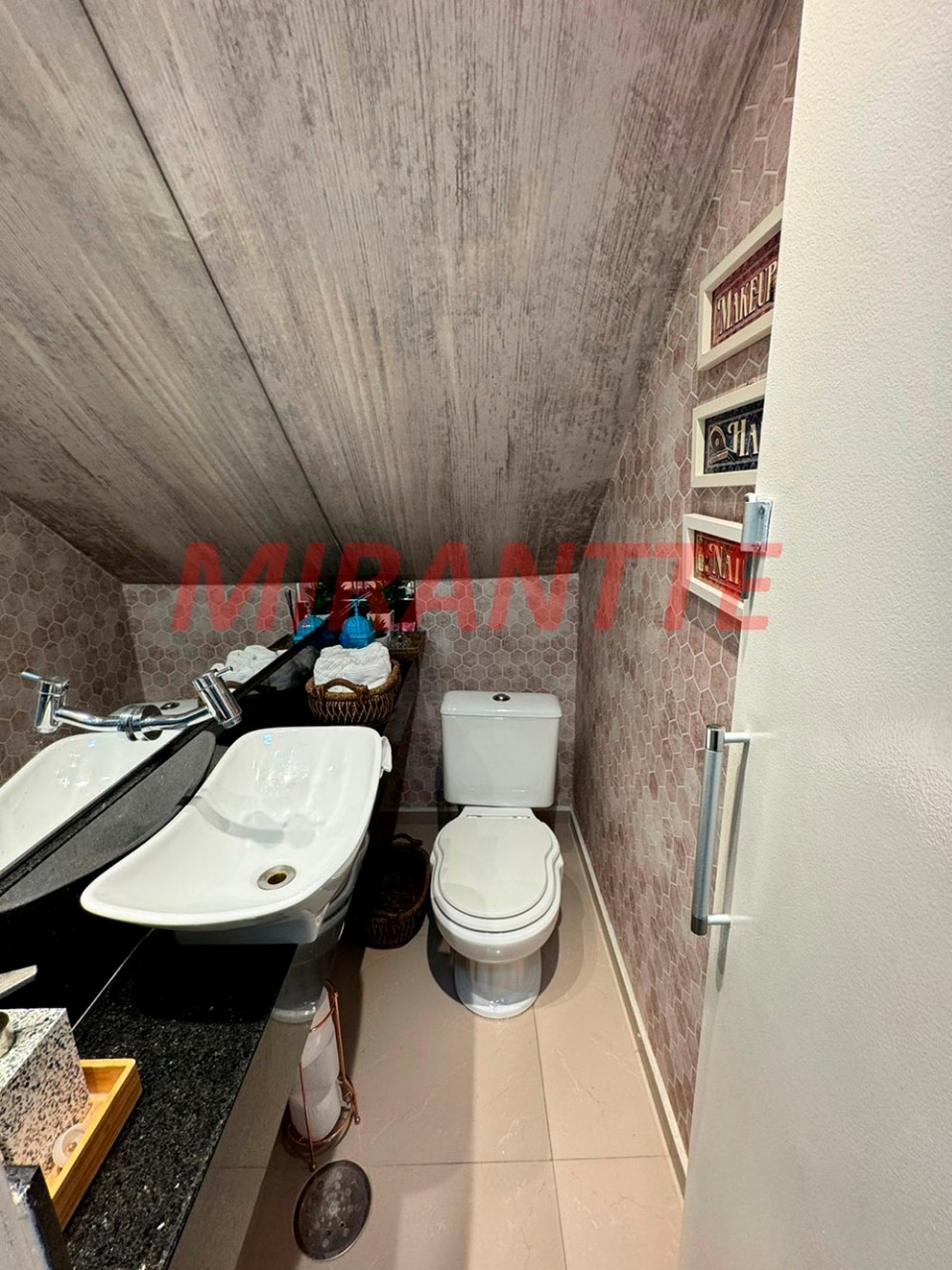 Sobrado de 221m² com 3 quartos em Vila Mazzei