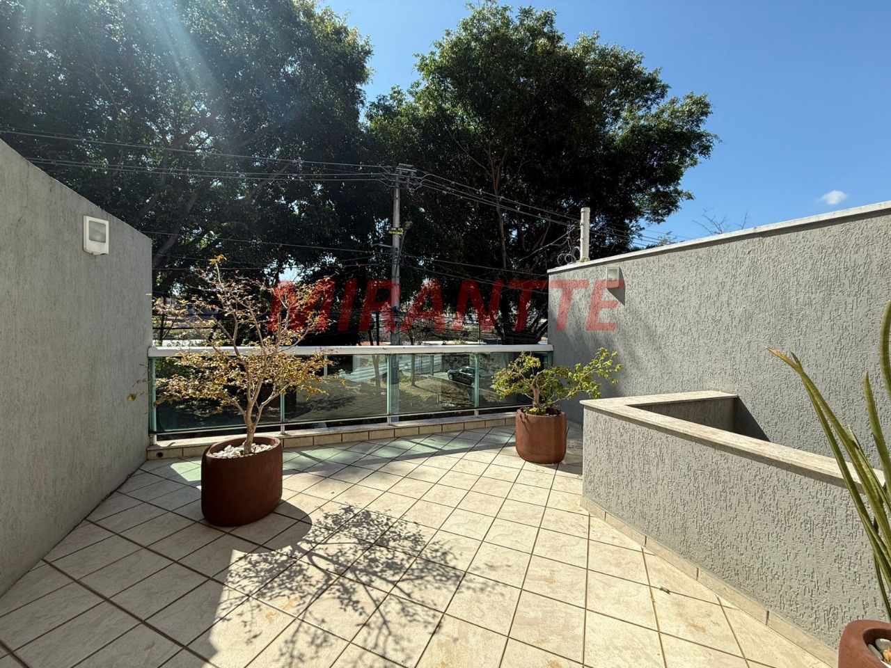 Sobrado de 217m² com 3 quartos em Vila Pereira Cerca
