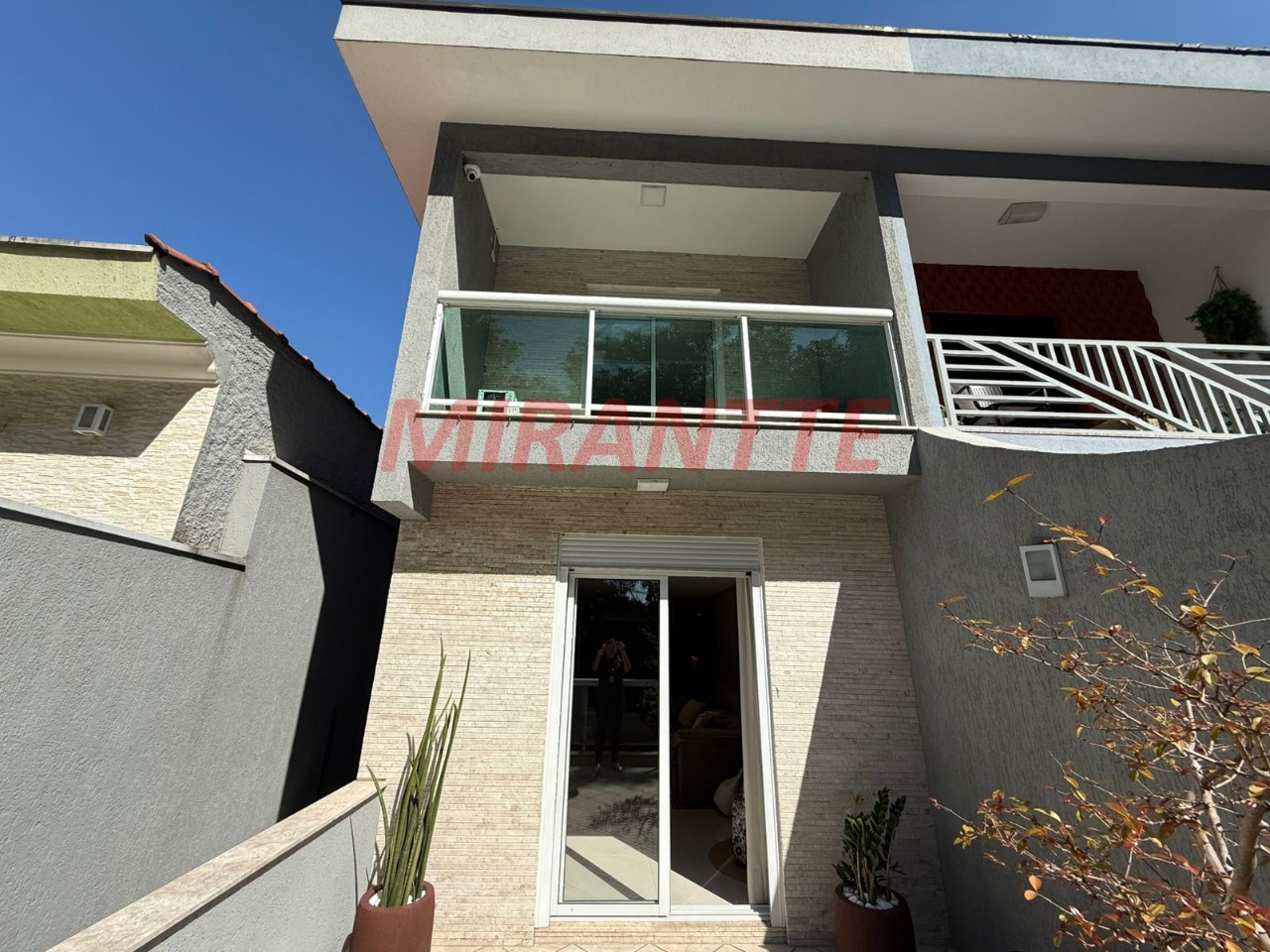 Sobrado de 217m² com 3 quartos em Vila Pereira Cerca