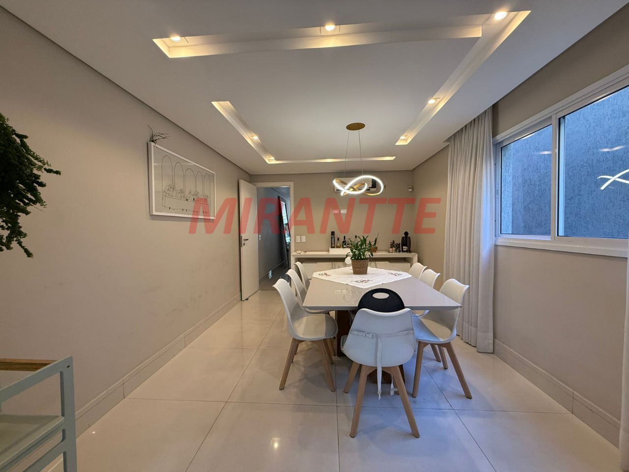 Sobrado de 217m² com 3 quartos em Vila Pereira Cerca