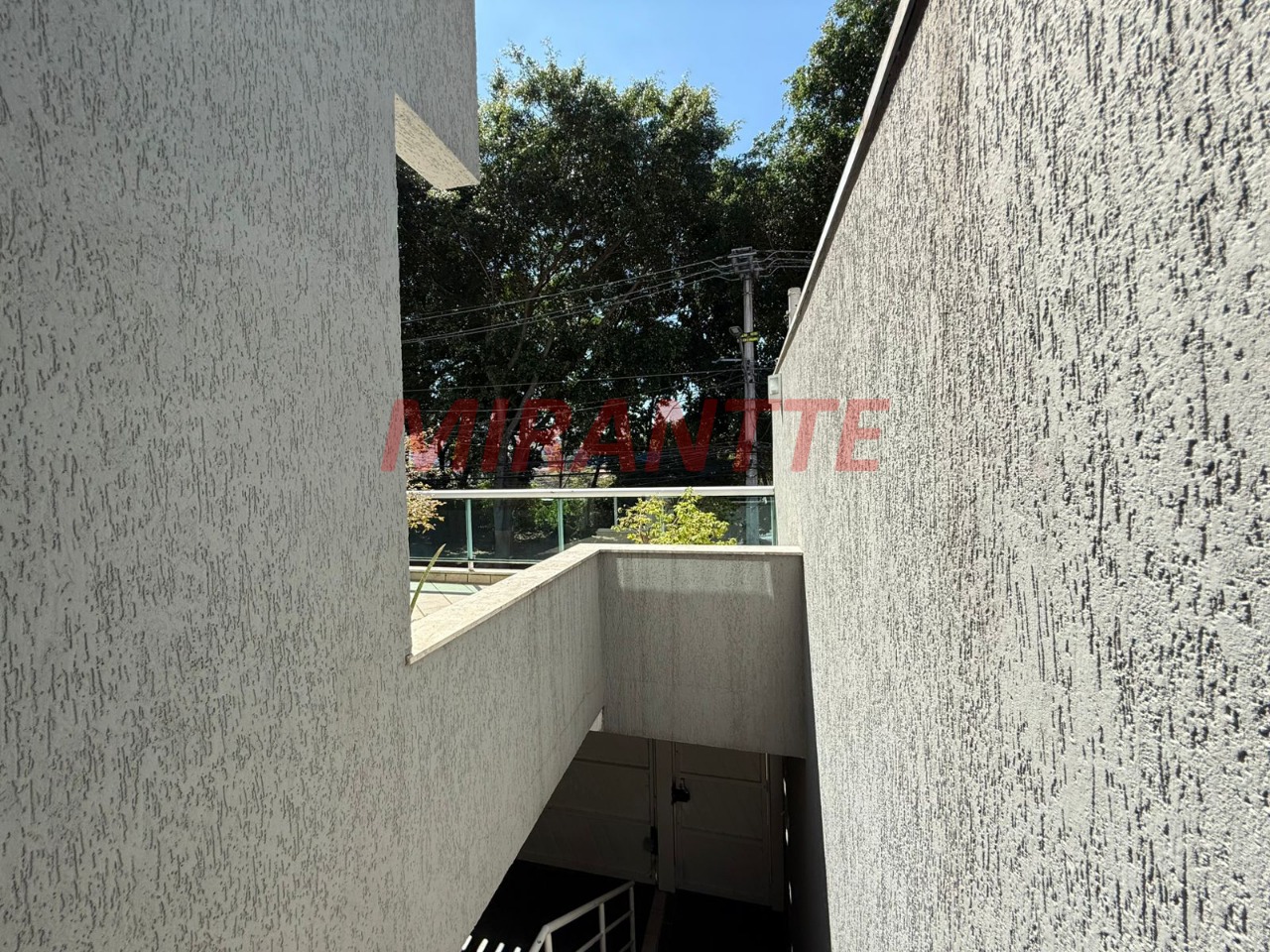 Sobrado de 217m² com 3 quartos em Vila Pereira Cerca