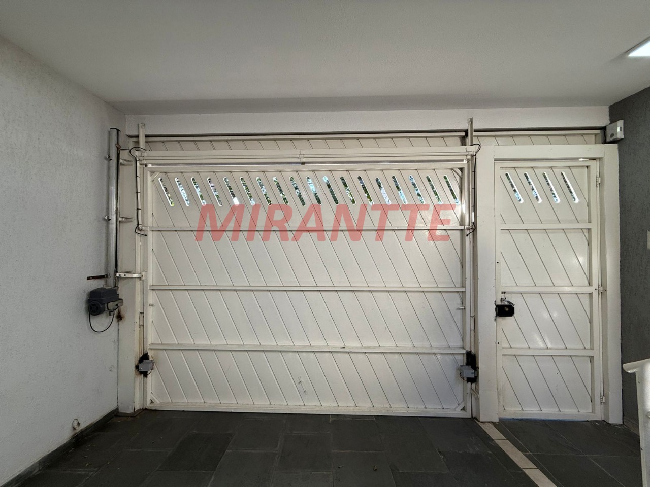 Sobrado de 217m² com 3 quartos em Vila Pereira Cerca