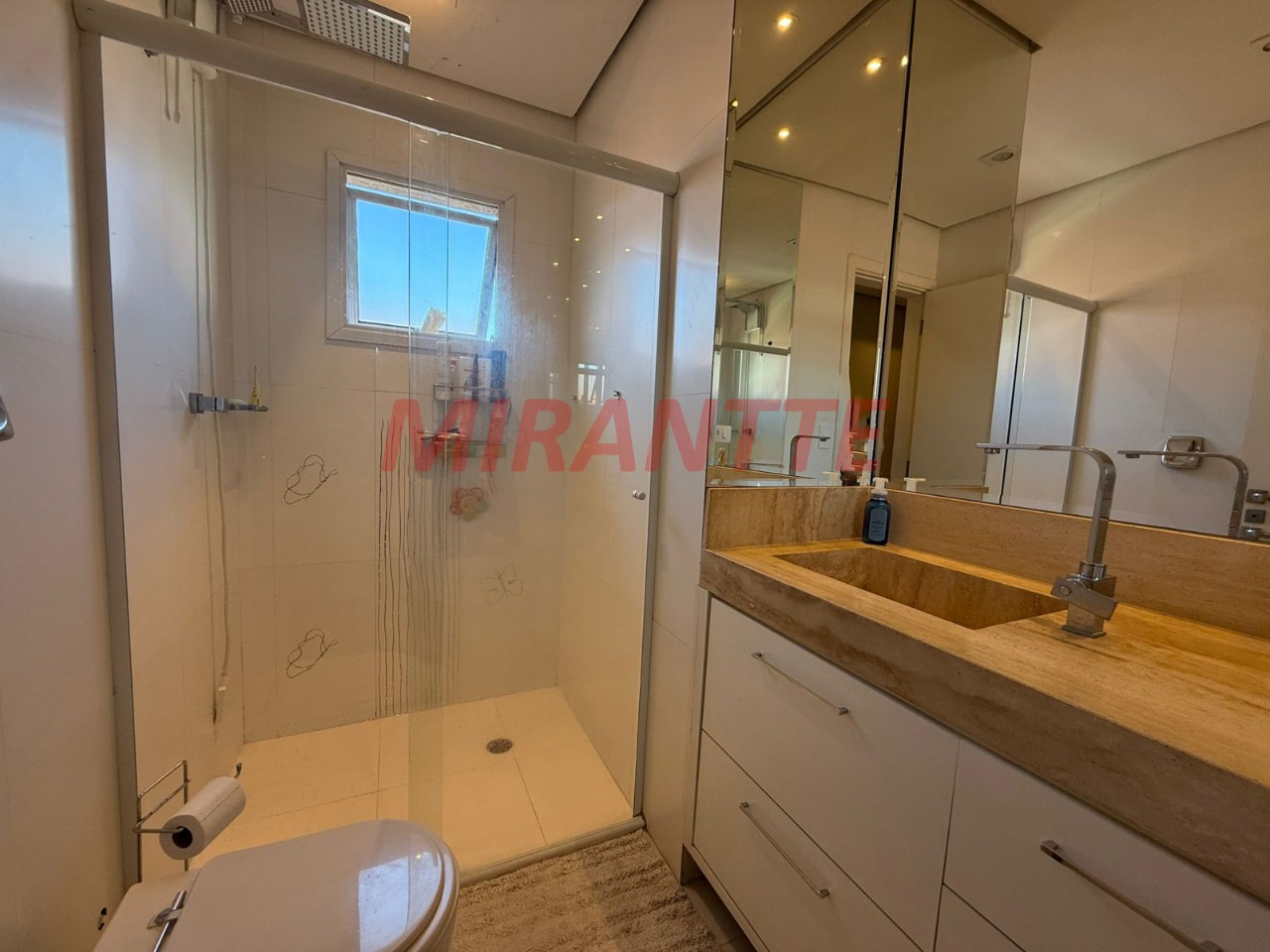 Sobrado de 217m² com 3 quartos em Vila Pereira Cerca