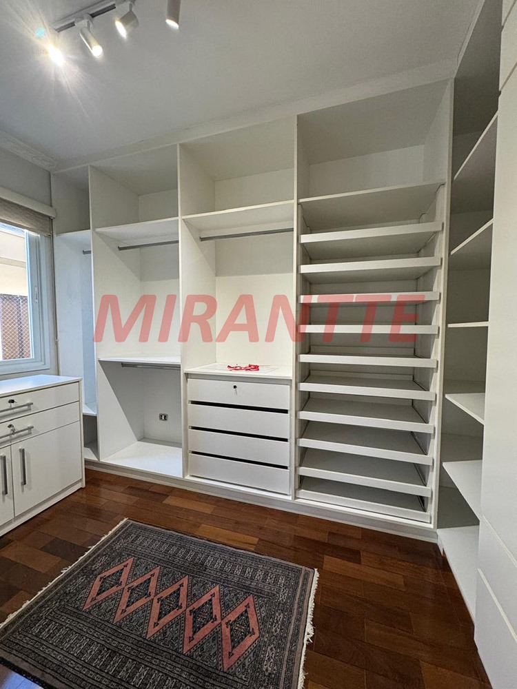 Cond. fechado de 390m² com 4 quartos em ALPHAVILLE