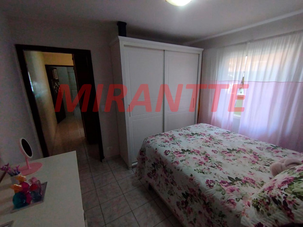 Sobrado de 170m² com 4 quartos em Vila Gustavo