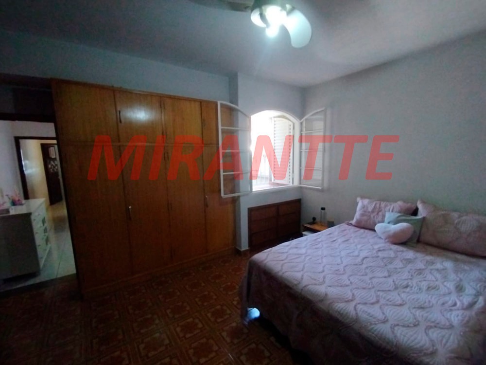 Sobrado de 170m² com 4 quartos em Vila Gustavo
