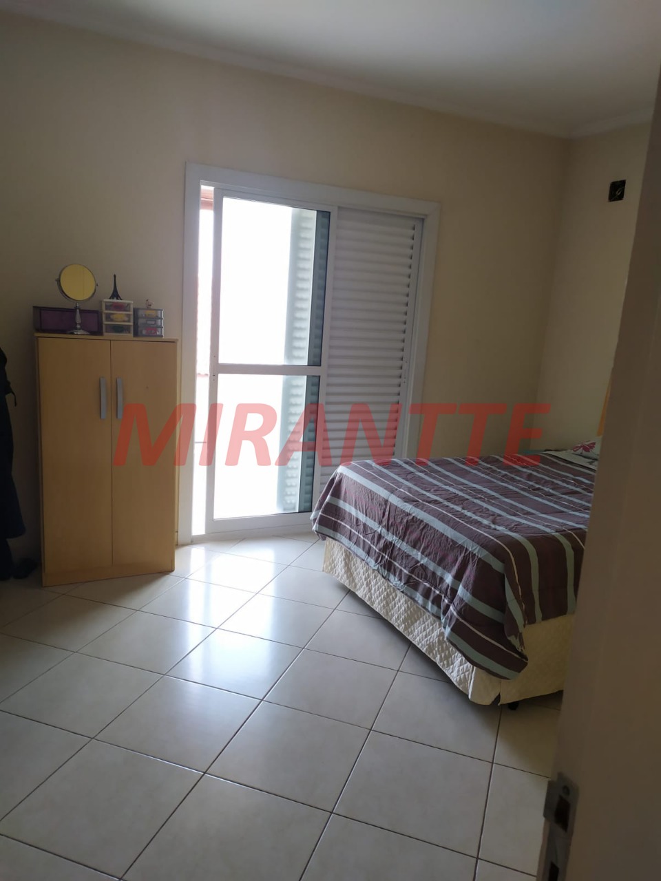 Sobrado de 150m² com 3 quartos em Conjunto Residencial Jardim Canaa