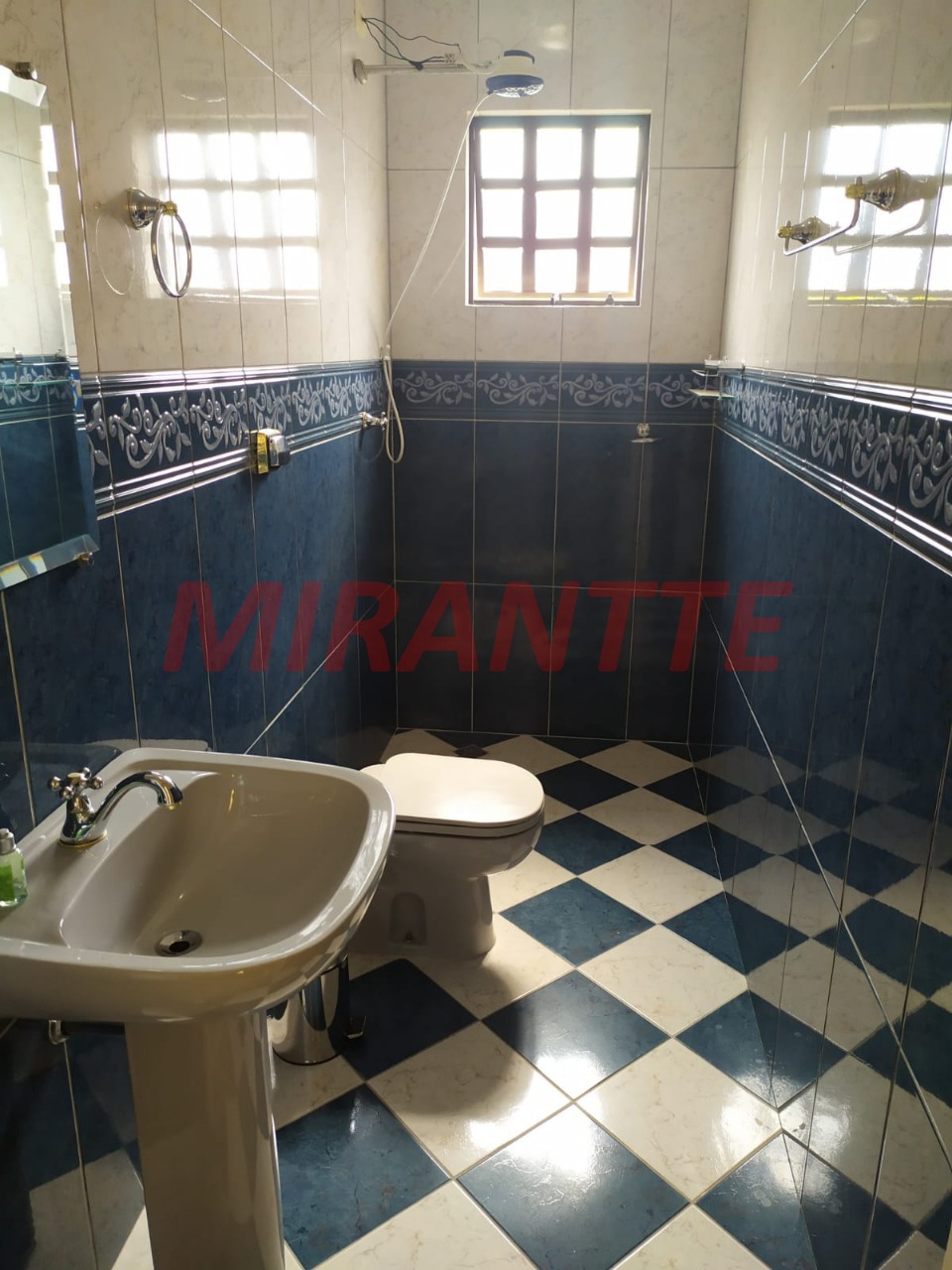 Sobrado de 150m² com 3 quartos em Conjunto Residencial Jardim Canaa