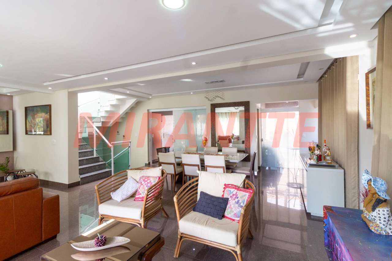 Casa terrea de 510m² com 5 quartos em Tremembe