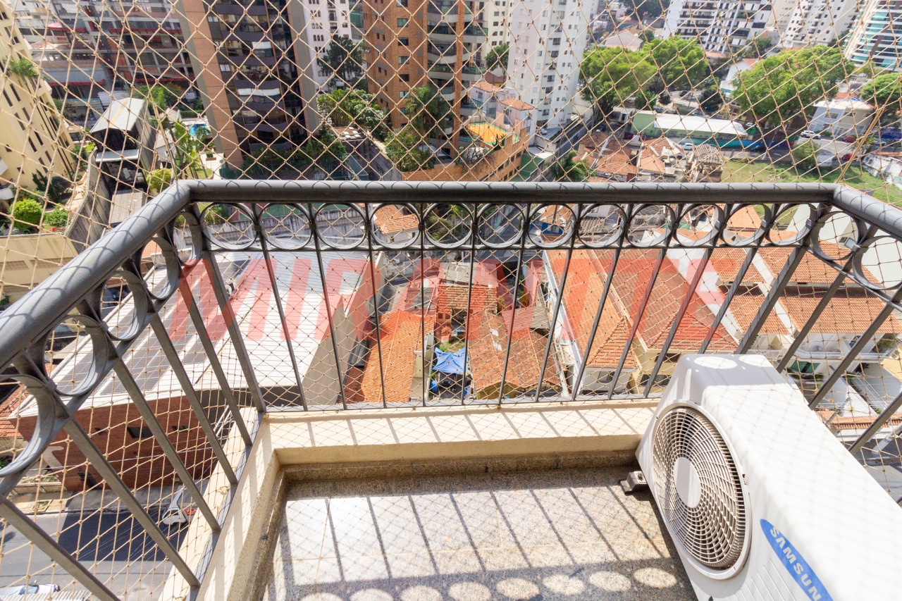 Apartamento de 140m² com 3 quartos em Santana