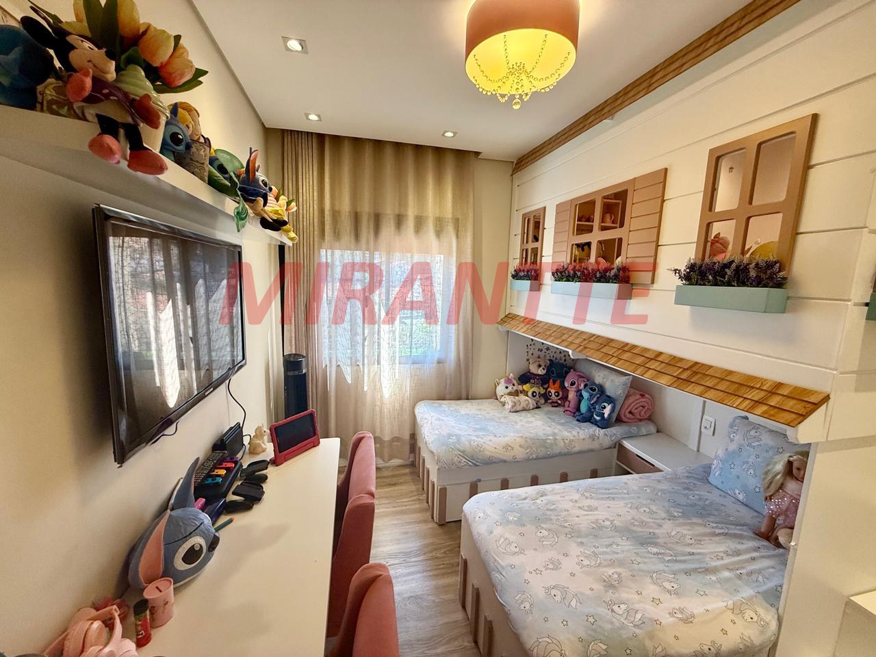 Apartamento de 147m² com 3 quartos em Água Fria