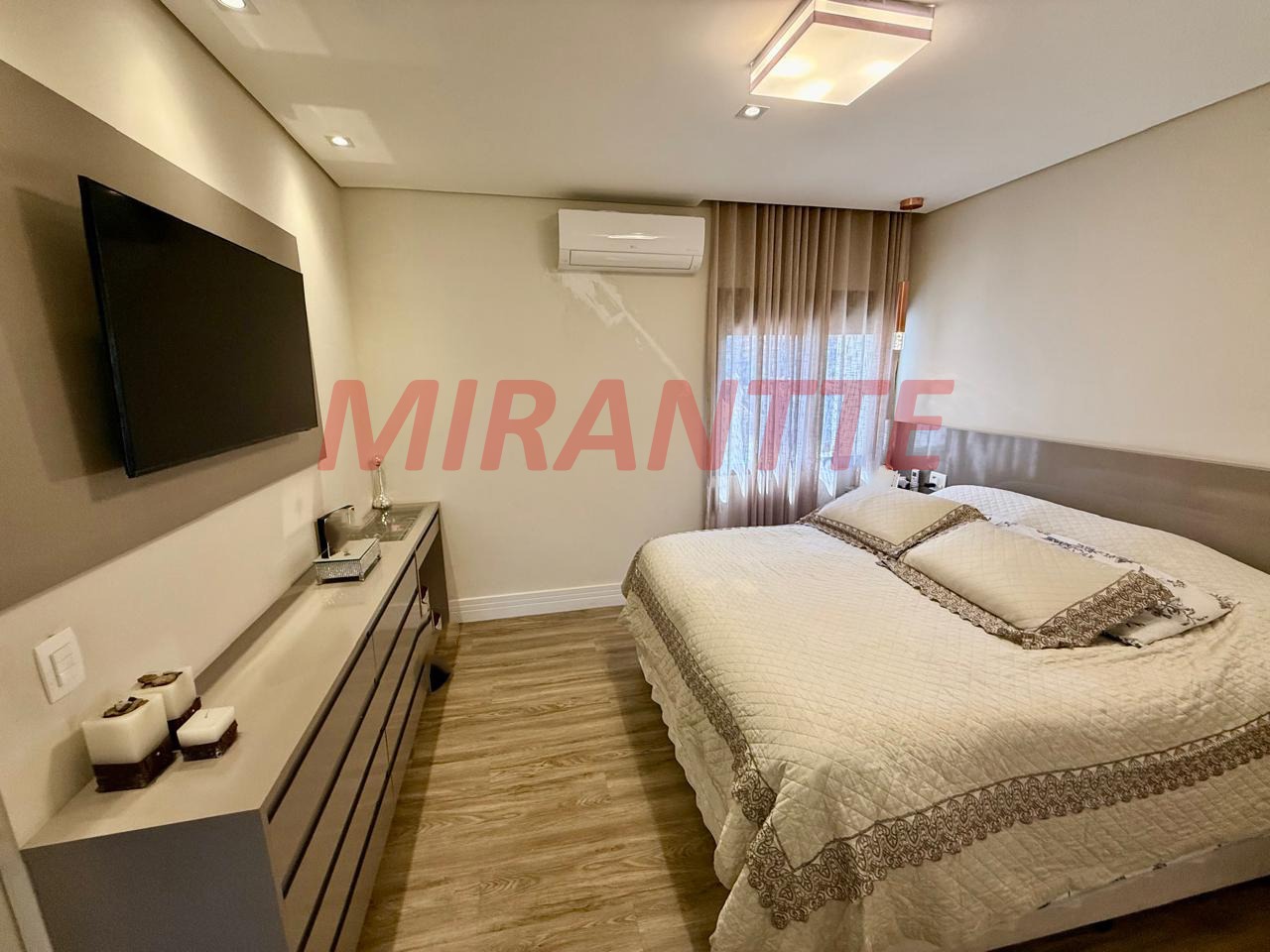 Apartamento de 147m² com 3 quartos em Água Fria