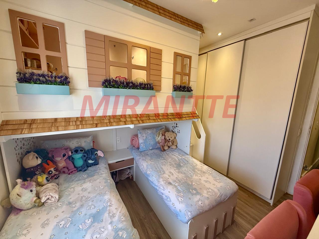 Apartamento de 147m² com 3 quartos em Água Fria