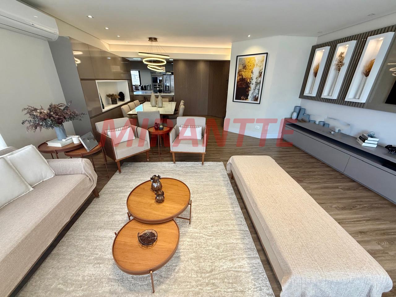 Apartamento de 147m² com 3 quartos em Água Fria