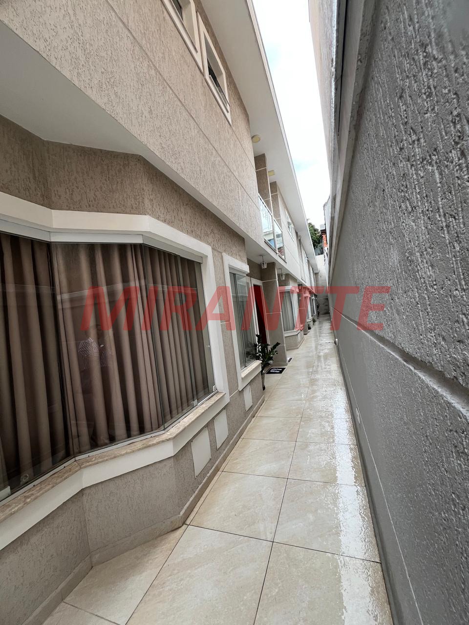 Cond. fechado de 77m² com 2 quartos em Vila Mazzei
