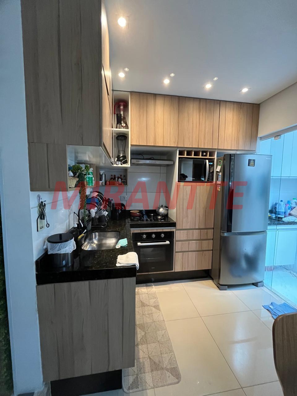 Cond. fechado de 77m² com 2 quartos em Vila Mazzei