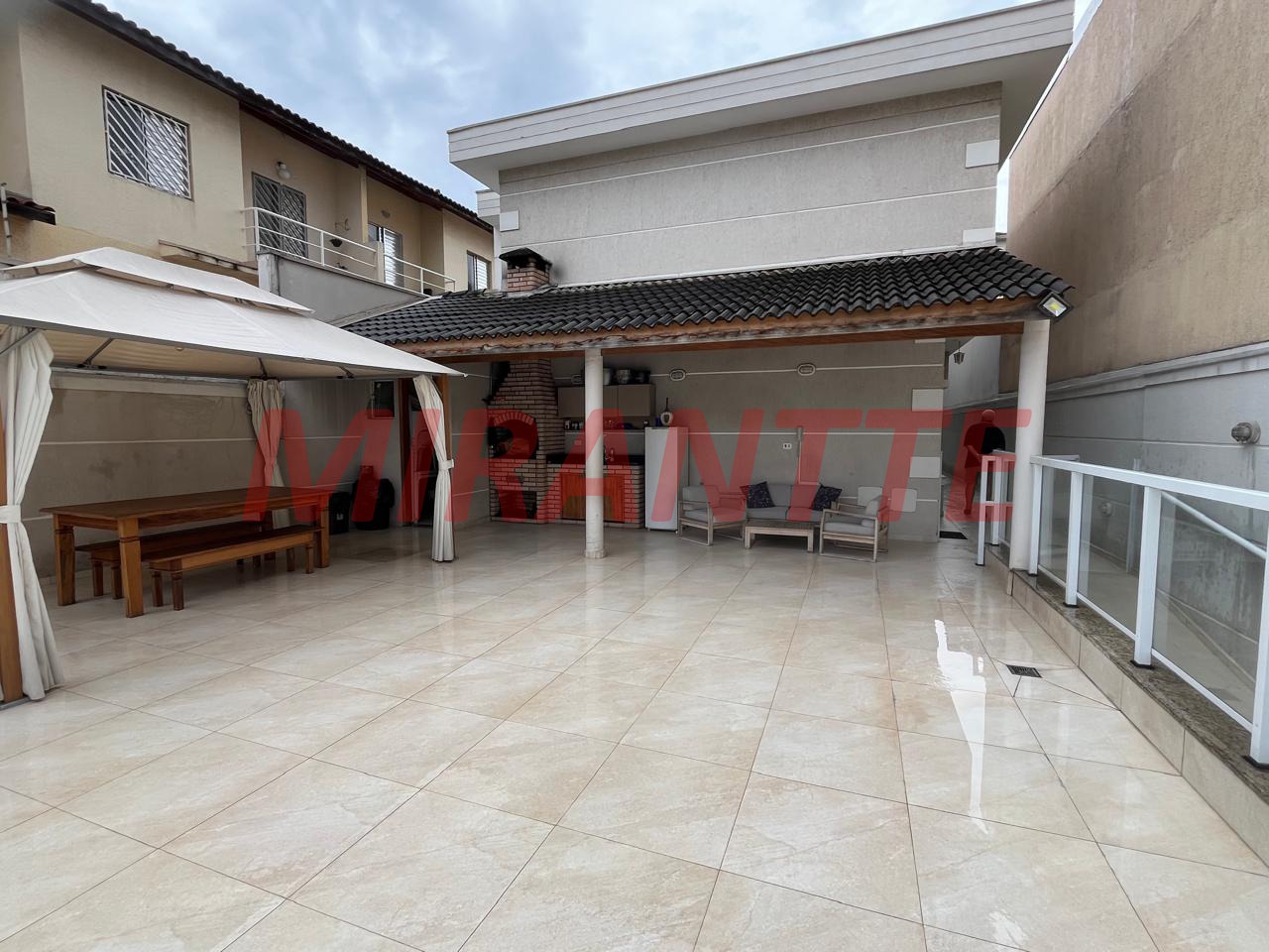 Cond. fechado de 77m² com 2 quartos em Vila Mazzei