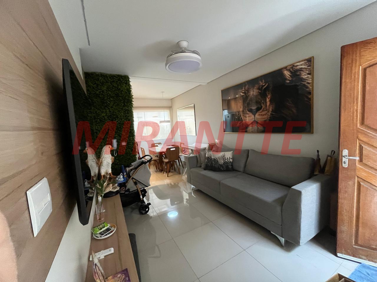 Cond. fechado de 77m² com 2 quartos em Vila Mazzei