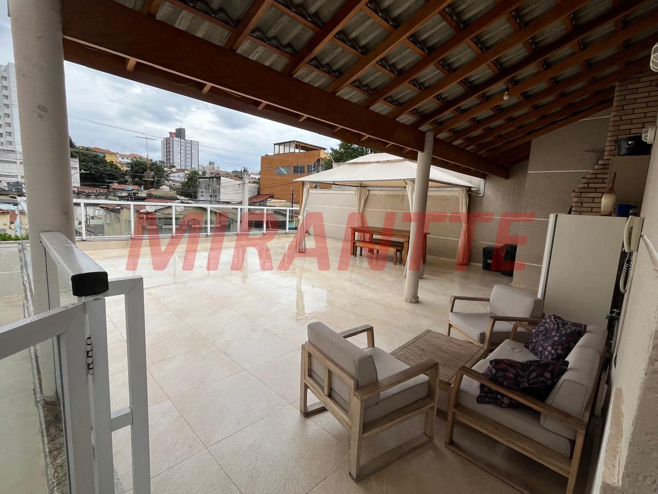 Cond. fechado de 77m² com 2 quartos em Vila Mazzei