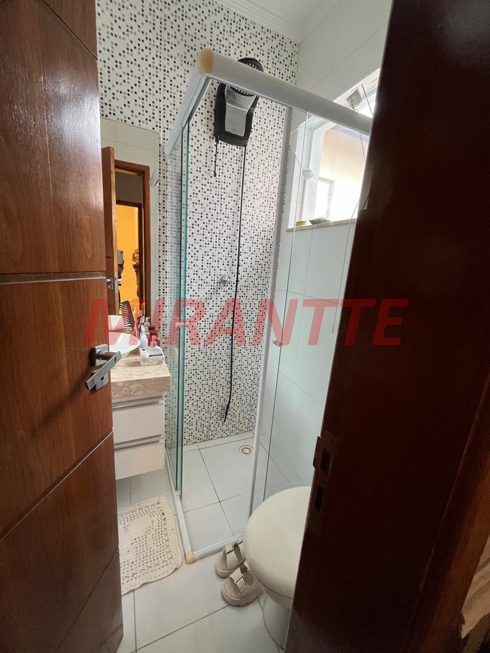 Cond. fechado de 77m² com 2 quartos em Vila Mazzei