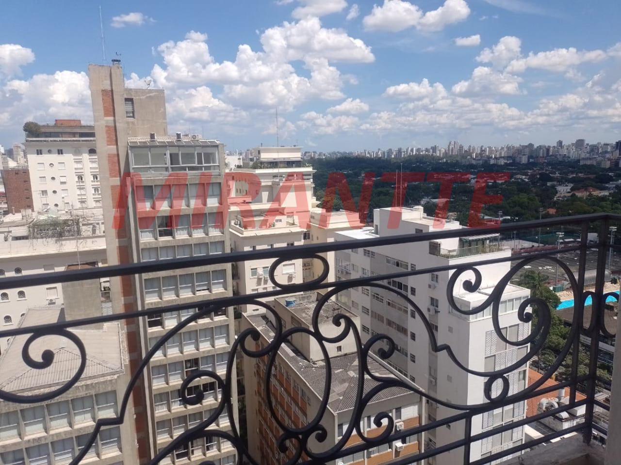 Cobertura de 578m² com 5 quartos em Cerqueira César