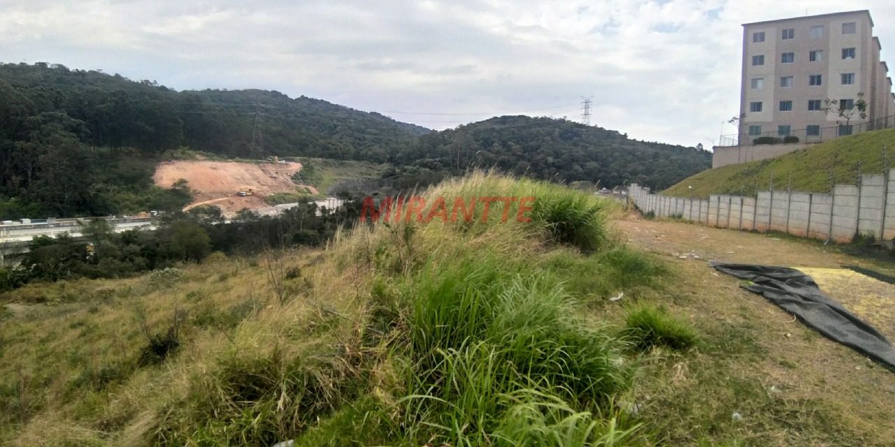 Terreno de 28000m² em Vila Santos