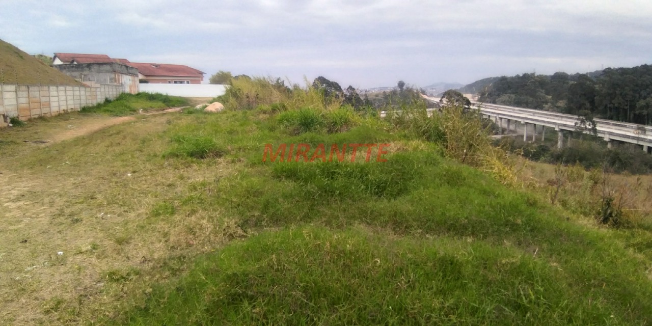 Terreno de 28000m² em Vila Santos