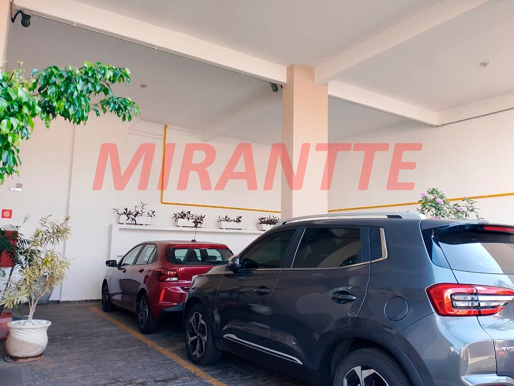 Apartamento de 53m² com 2 quartos em Santa Teresinha