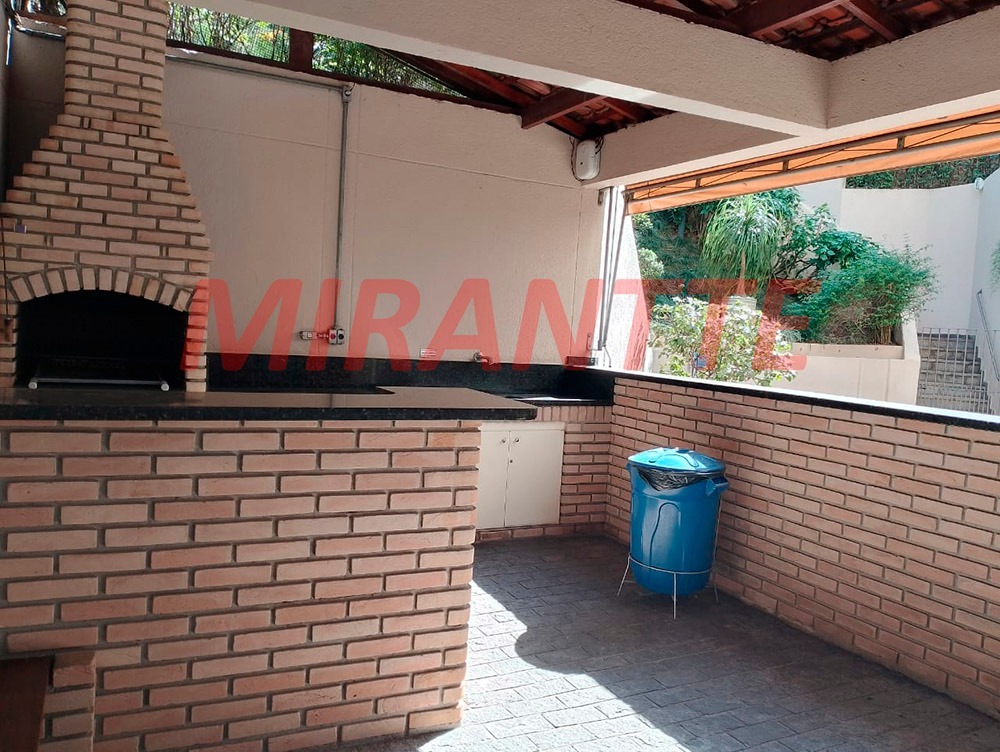 Apartamento de 53m² com 2 quartos em Santa Teresinha
