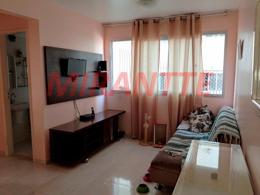 Apartamento de 53m² com 2 quartos em Santa Teresinha