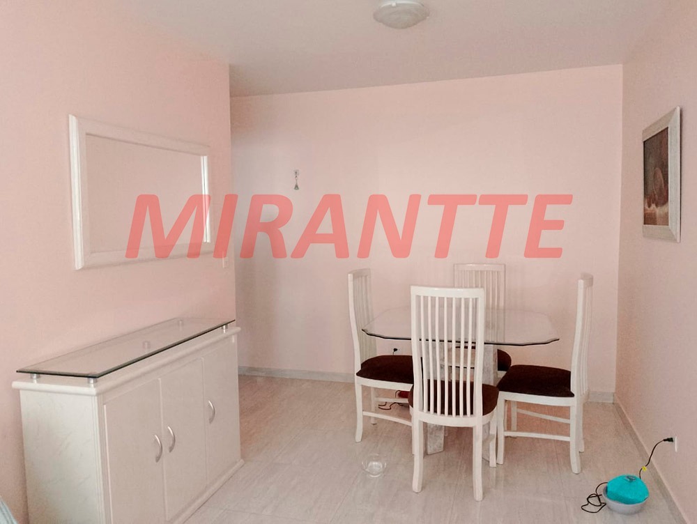 Apartamento de 53m² com 2 quartos em Santa Teresinha