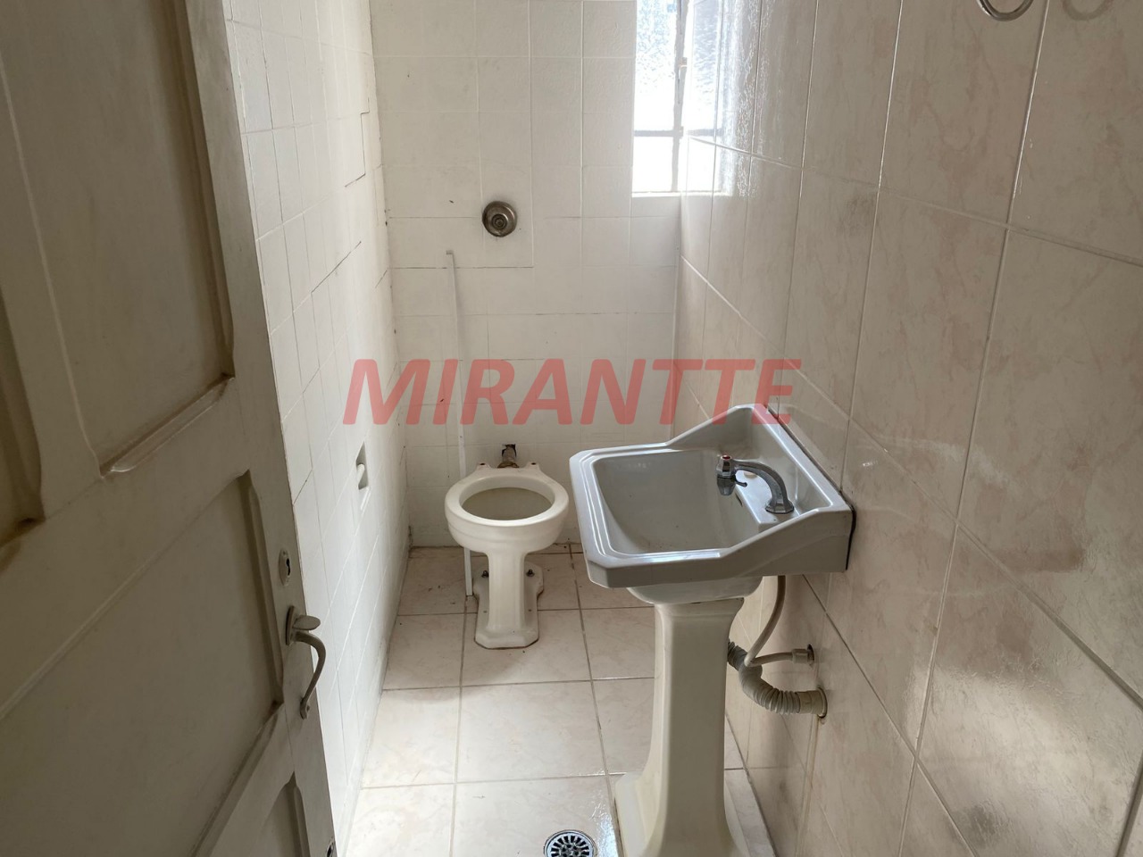 Conjunto comercial de 120m² em Santana
