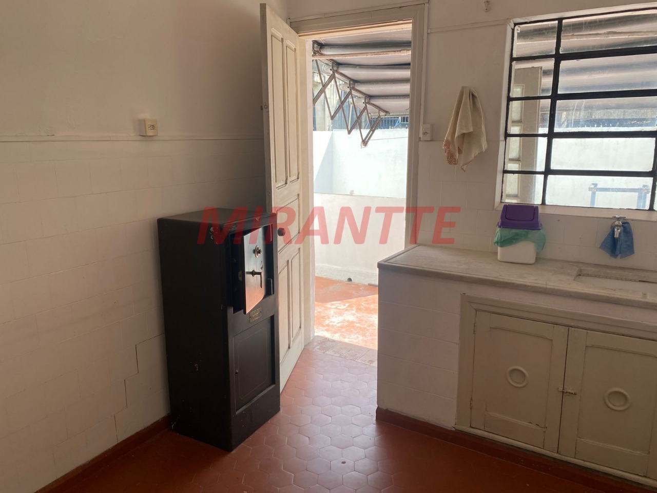 Conjunto comercial de 120m² em Santana