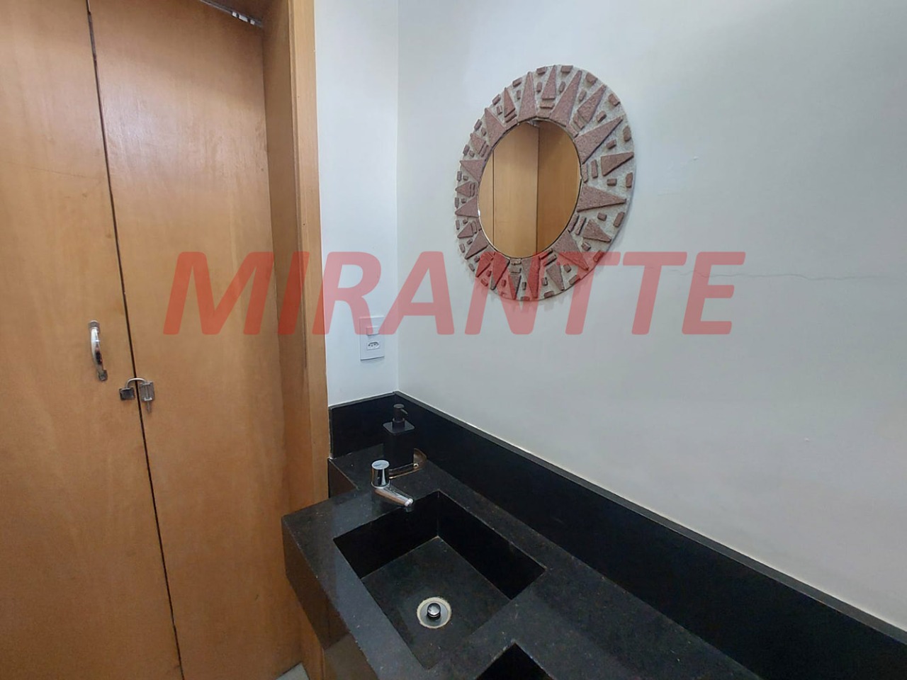 Sobrado de 164m² com 3 quartos em Vila Maria Alta