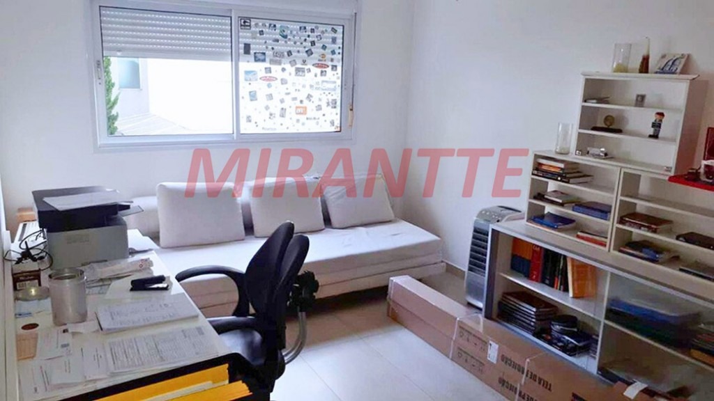 Cond. fechado de 330m² com 4 quartos em Vila Albertina