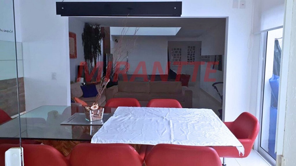Cond. fechado de 330m² com 4 quartos em Vila Albertina