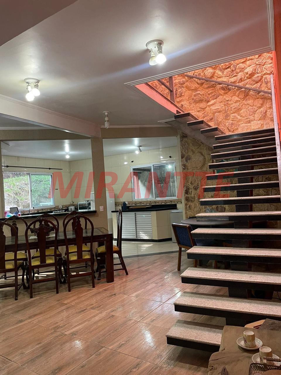 Sobrado de 180m² com 3 quartos em Hortolandia –