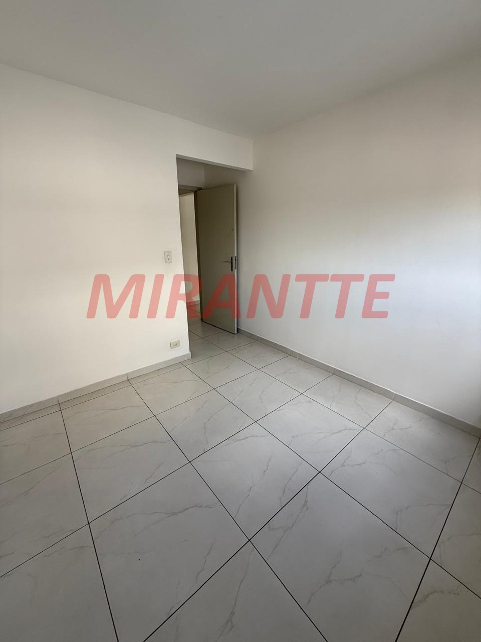 Apartamento de 64m² com 2 quartos em Santana