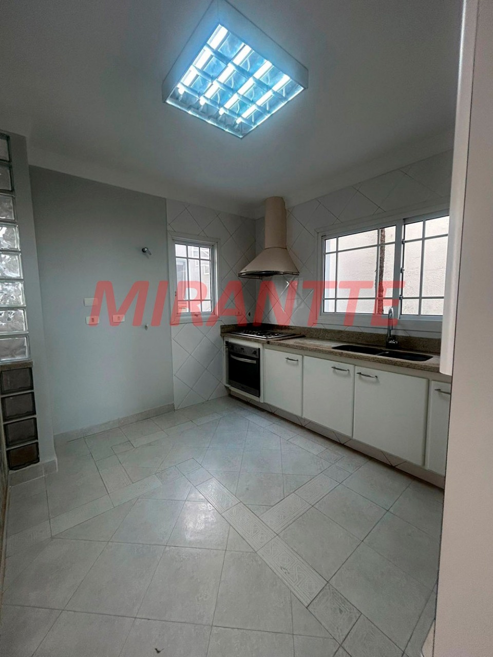 Sobrado de 242m² com 3 quartos em Jardim São Paulo(Zona Norte)
