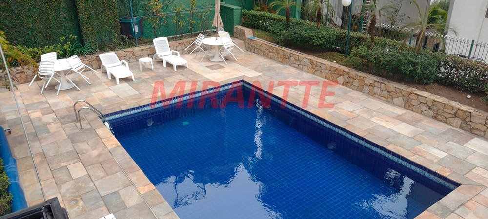 Apartamento de 210m² com 3 quartos em Aclimação
