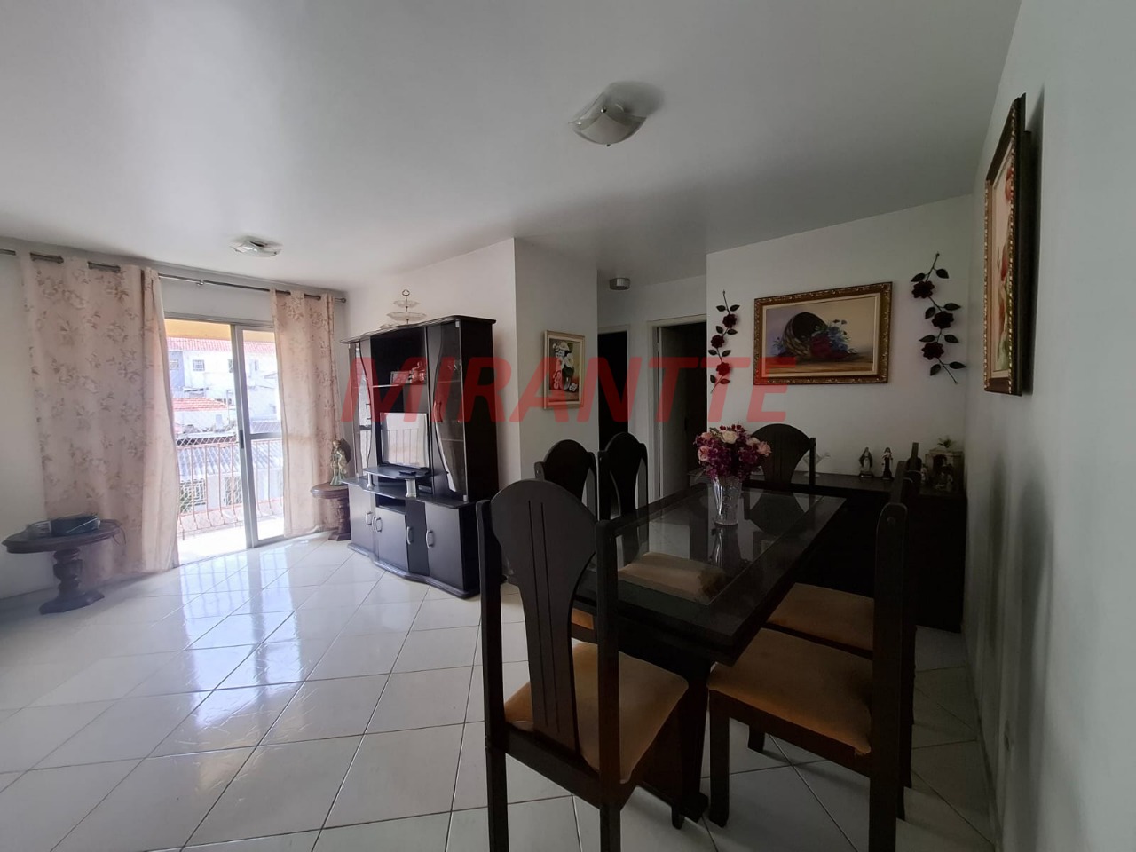 Apartamento de 64m² com 2 quartos em Santa Teresinha