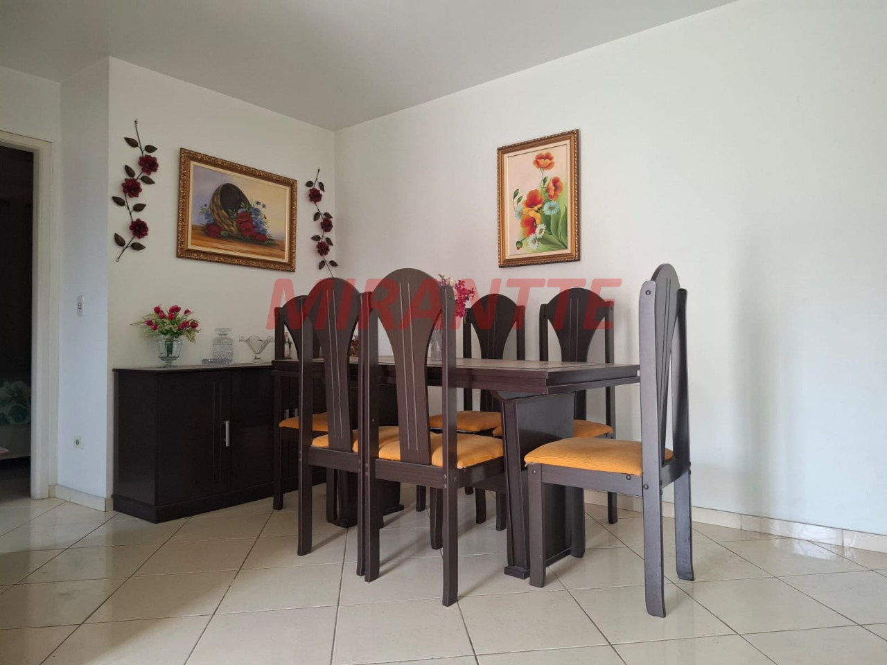 Apartamento de 64m² com 2 quartos em Santa Teresinha