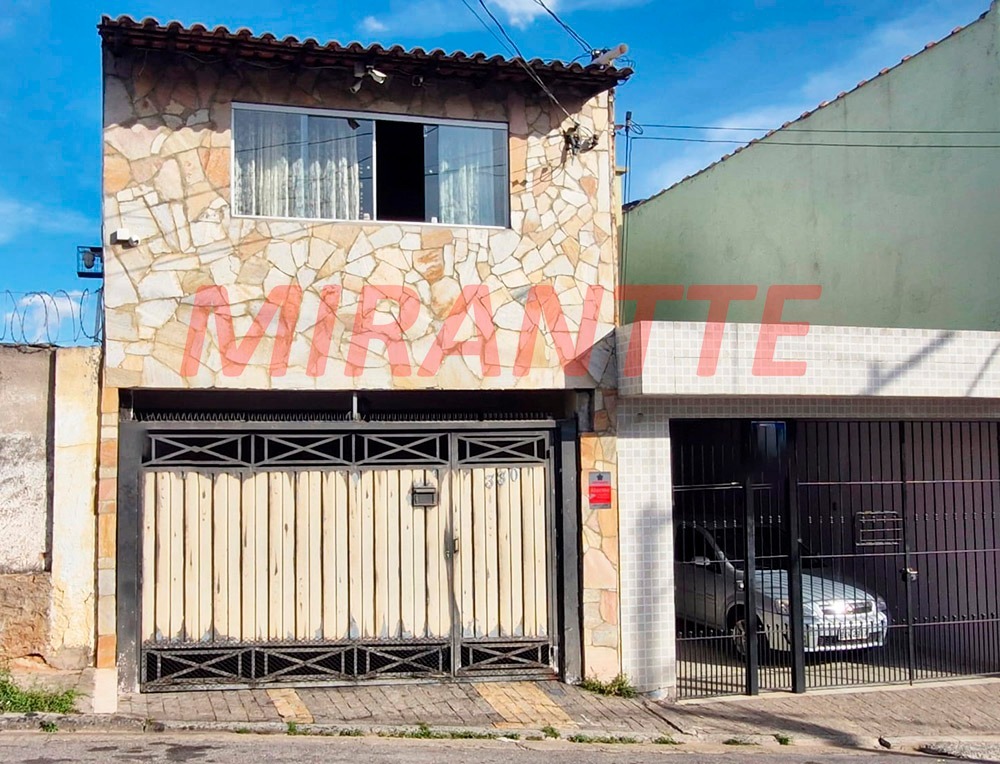 Sobrado de 200m² com 5 quartos em Vila Nivi