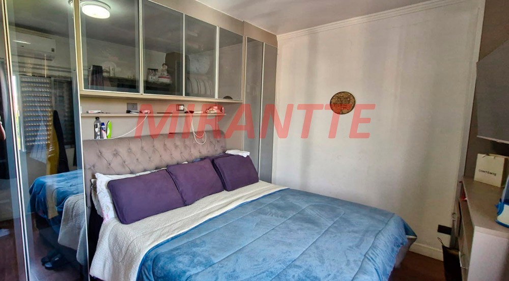 Sobrado de 200m² com 5 quartos em Vila Nivi