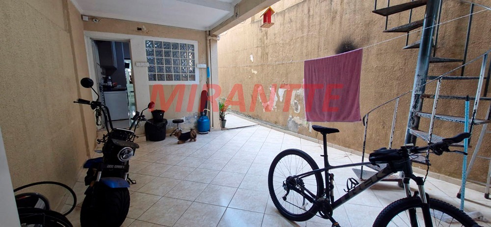 Sobrado de 200m² com 5 quartos em Vila Nivi