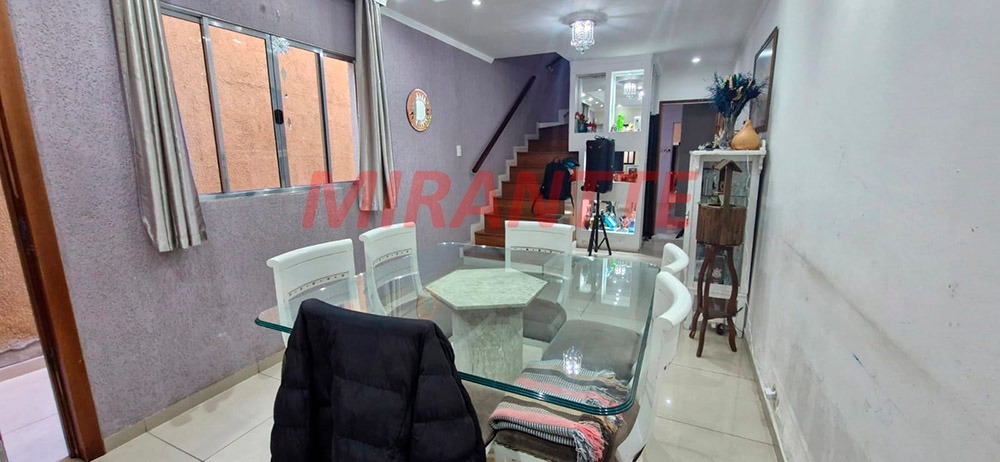 Sobrado de 200m² com 5 quartos em Vila Nivi