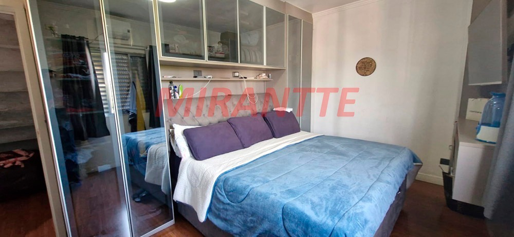 Sobrado de 200m² com 5 quartos em Vila Nivi