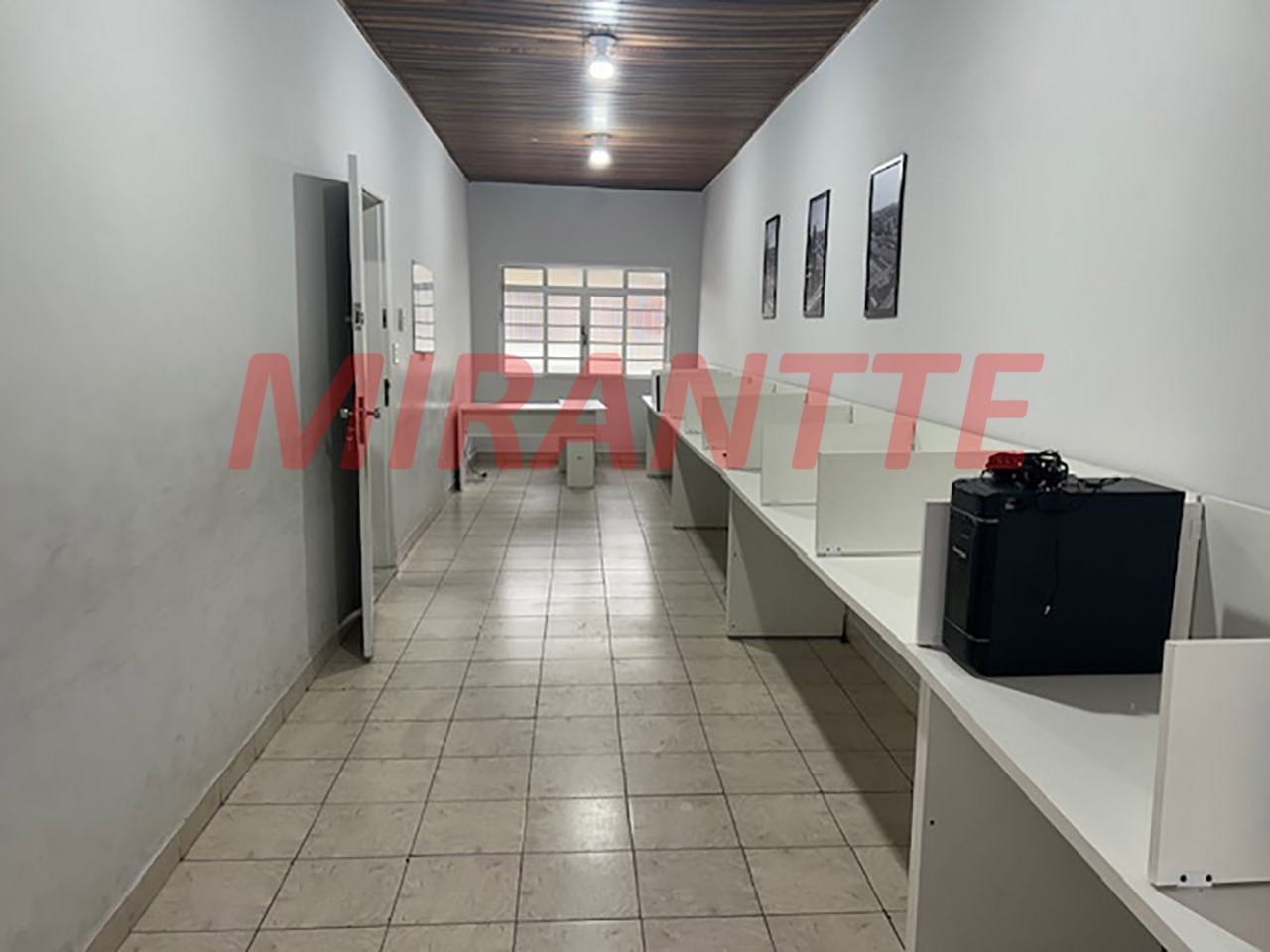Comercial de 180m² em Santana