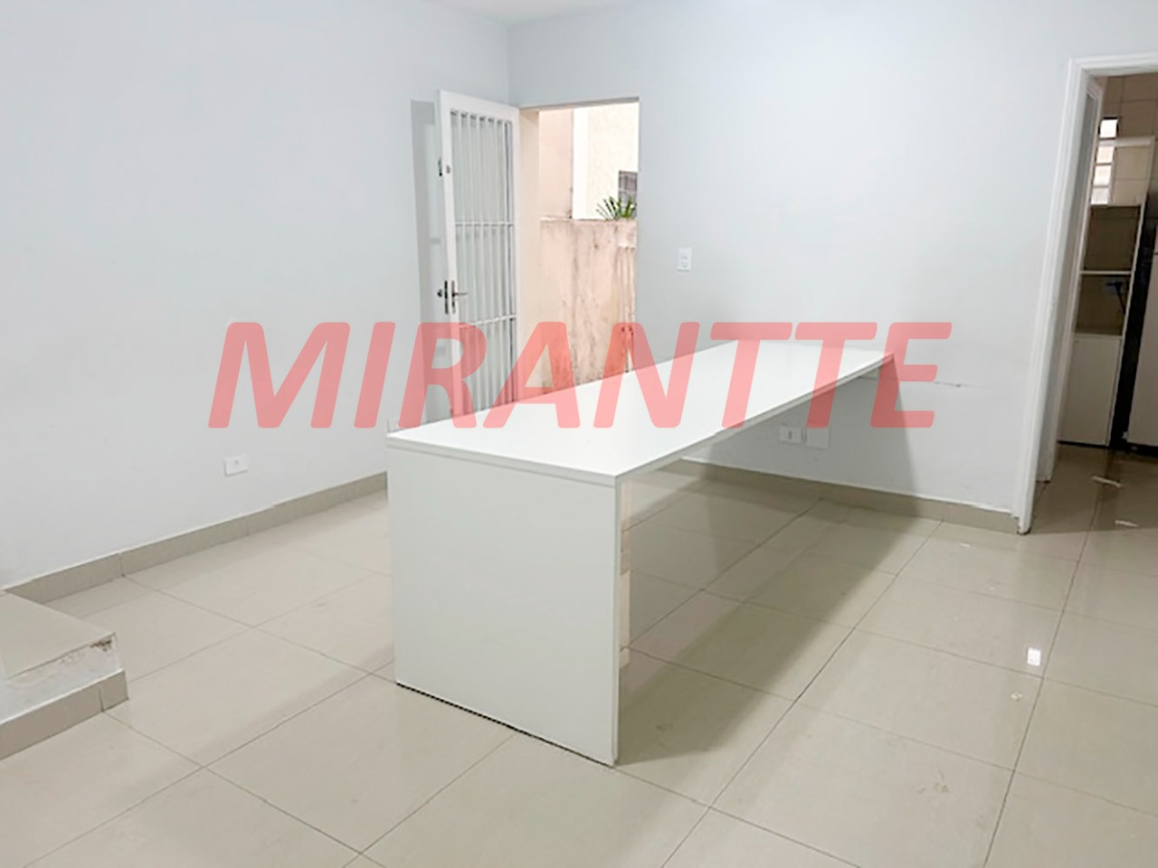 Comercial de 180m² em Santana