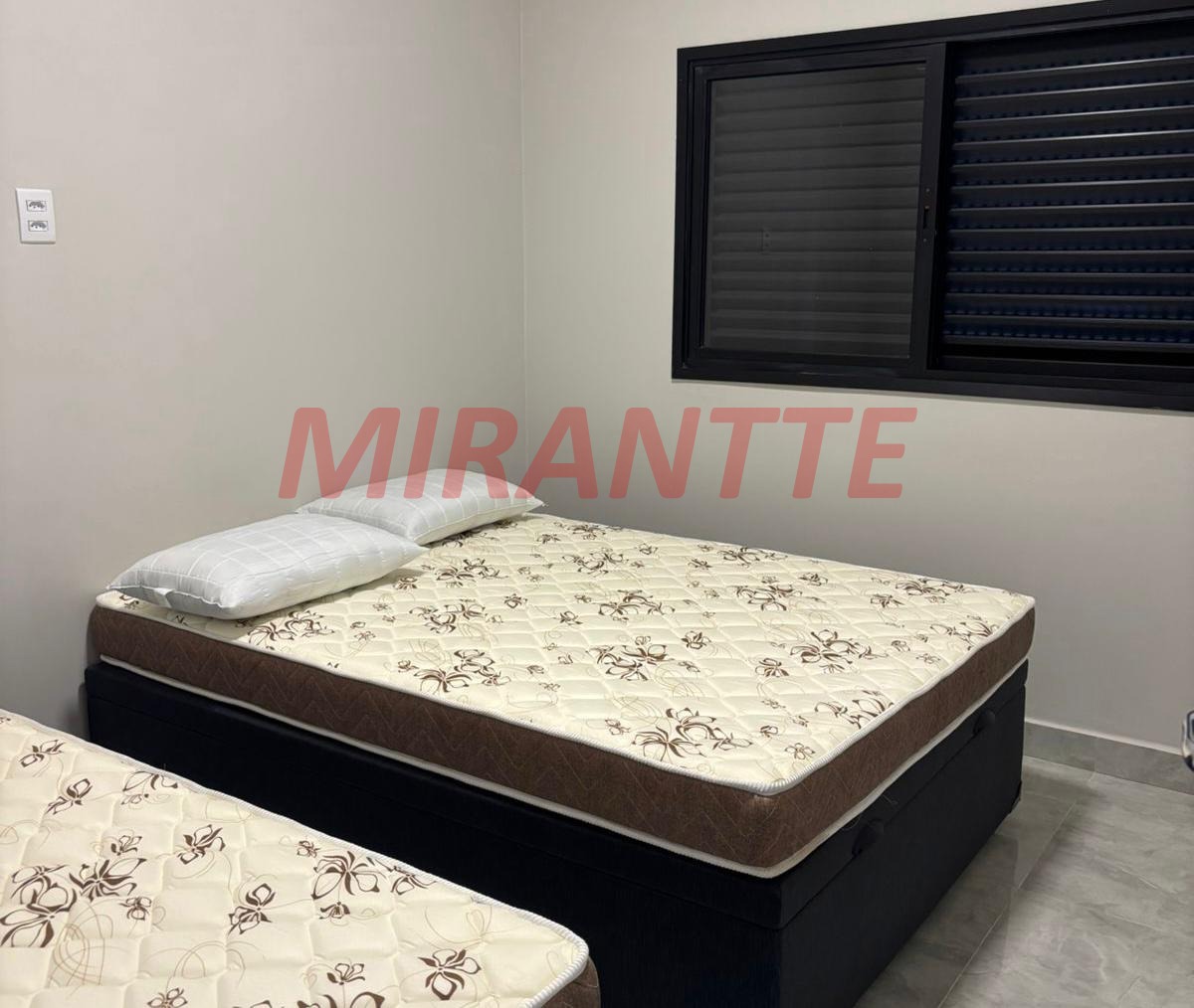 Cond. fechado de 174m² com 4 quartos em Ninho Verde II